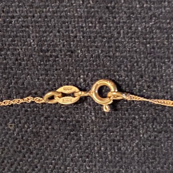 14k etched gold butterfly pendant with chain - Picture 5 of 6